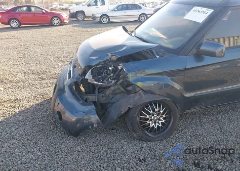 2011 Kia Soul + из США, поврежденный, VIN KNDJT2A28B7198344